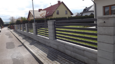 BRAMA Z FURTKA I OGRODZENIEM WZÓR NOWOCZESNY NUMER 92